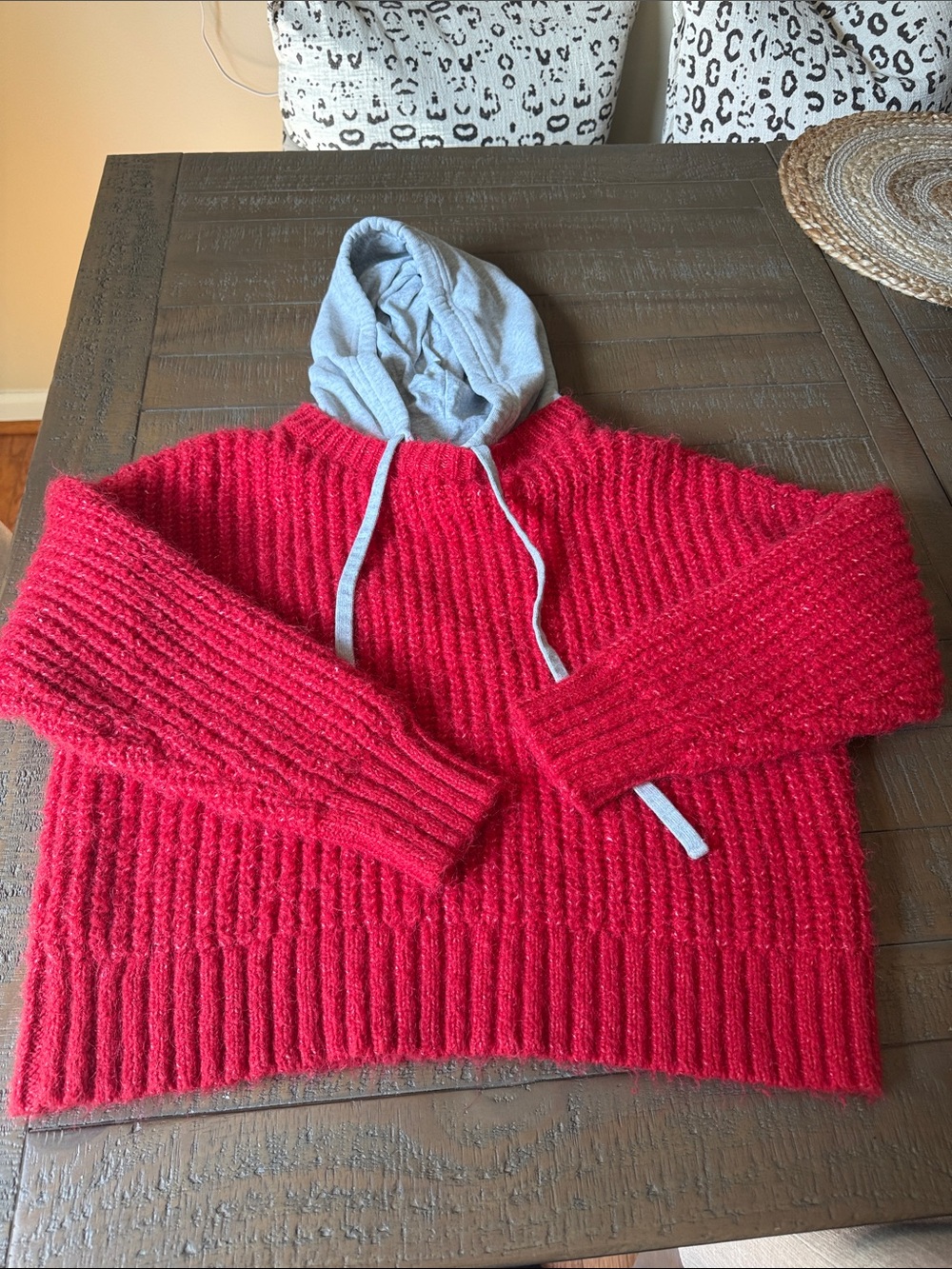 Offline sweater with sweatshirt hood